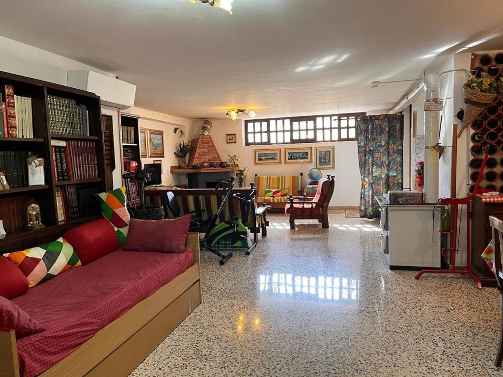 Casa Fra Gli Ulivi Di Giuseppe Pension Sonnino Buitenkant foto